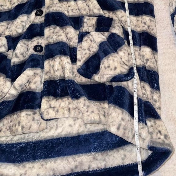 Navy and White Striped Set - Picture 5 of 6